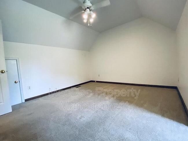 Building Photo - 10717 S Jamie Pl