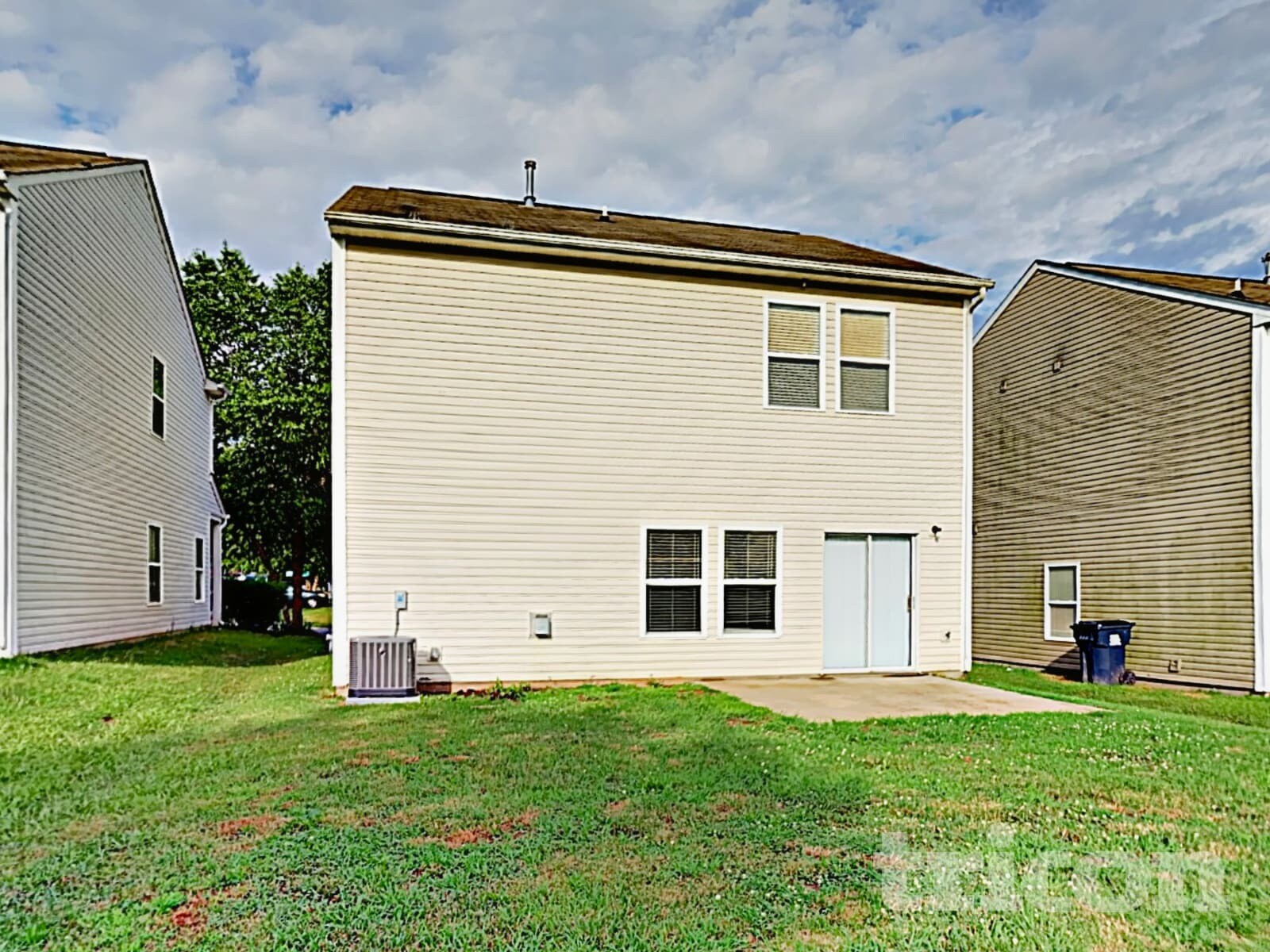 Building Photo - 3728 Charterhall Ln