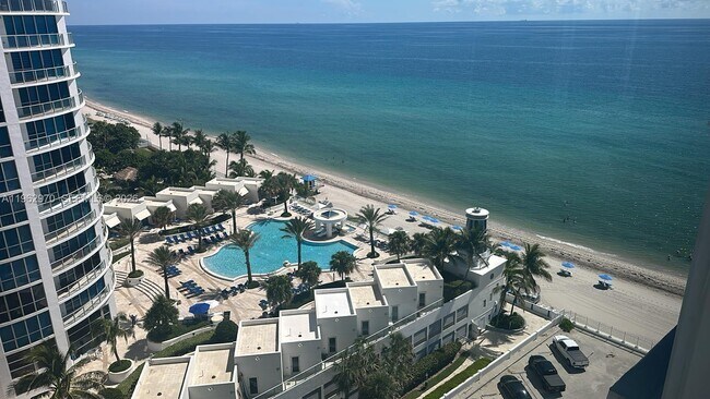Building Photo - 3505 S Ocean Dr