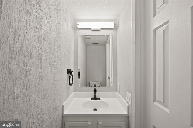 Building Photo - 12263 Granada Way