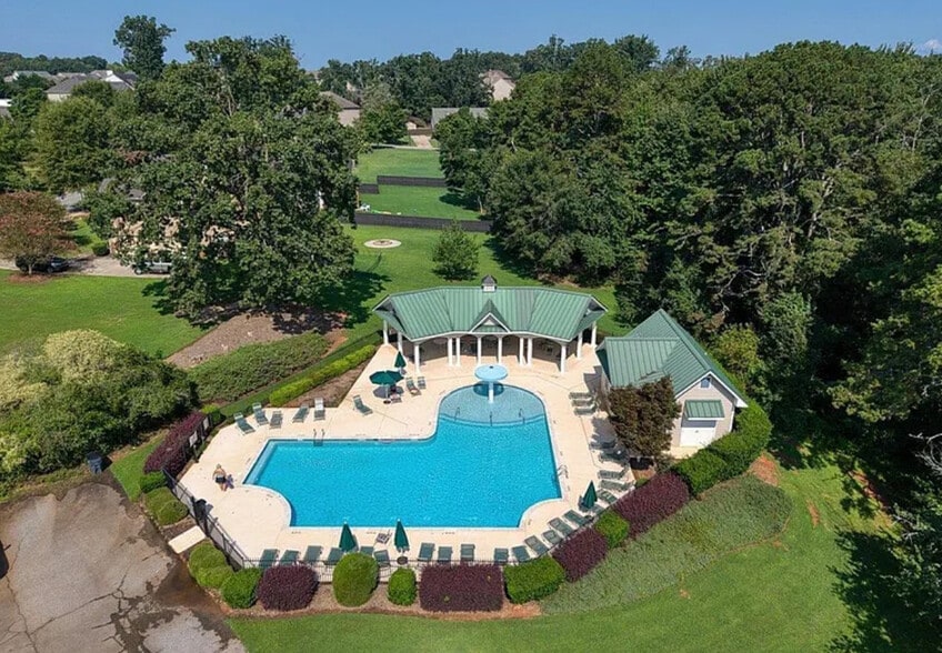 Building Photo - 121 Wild Hickory Cir