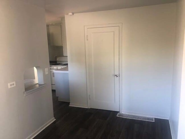Building Photo - 2 Bedroom 1 Bathroom in East Denver Availa...