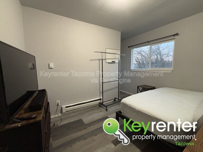 Building Photo - 228 E 62nd St