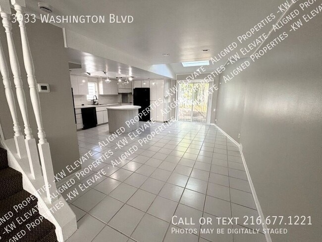 Building Photo - 3933 Washington Blvd