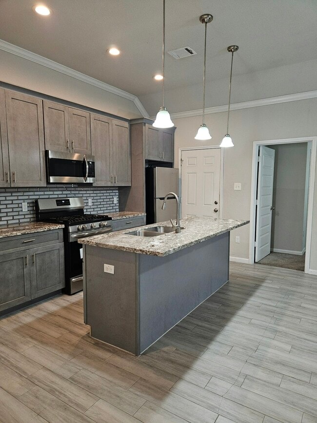 Building Photo - 4801 Wenda St