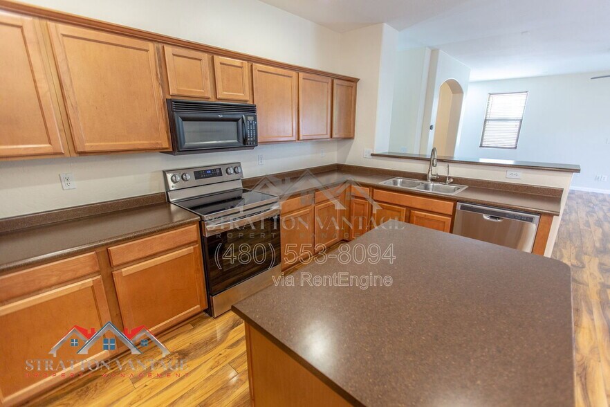 Building Photo - 15272 W Jackson St