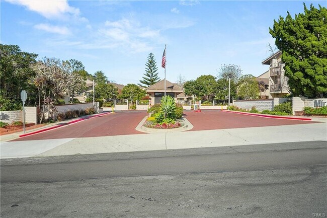 Building Photo - 28137 Ridgepoint Ct