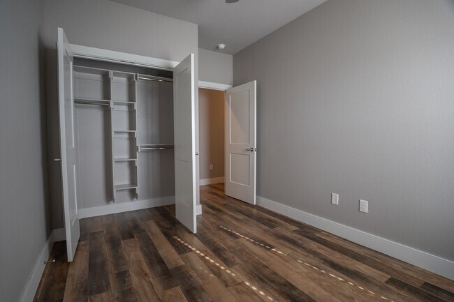 Building Photo - 3-bedroom, 2-bathroom home located in the beautiful Pea Ridge, AR