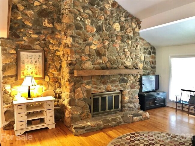 Building Photo - Room in Single Family Home on Ranson Rd