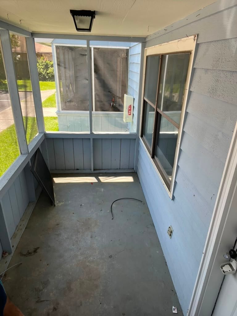 Building Photo - 1237 Shalom Dr