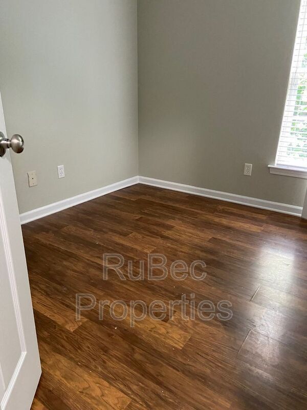 Building Photo - 5309 Esther Ln