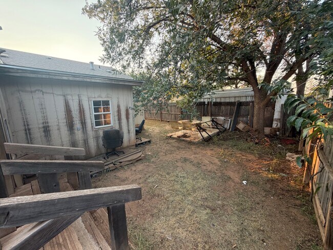 Building Photo - 8203 Elkridge Ave