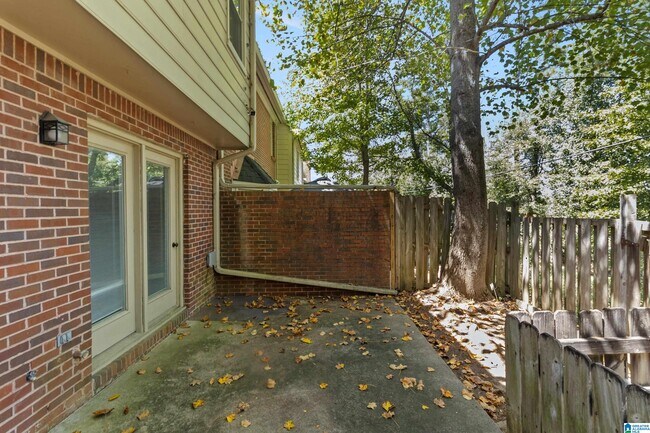 Building Photo - 22 Ashford Cir