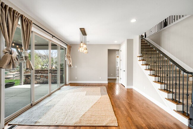 Building Photo - Luxury 4BD, 4BA Backcountry Home with Fenc...