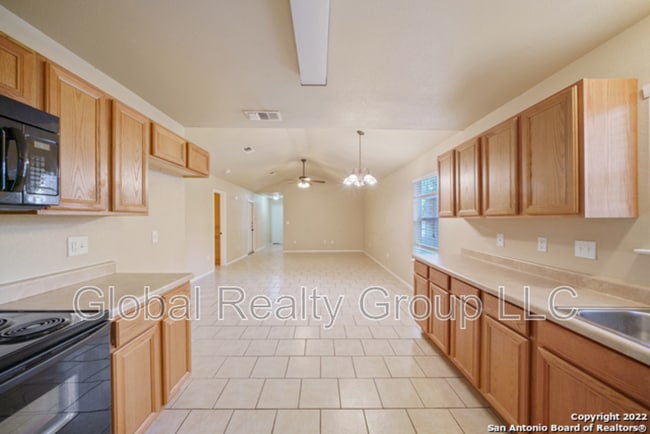 Building Photo - 280 Rosalie Dr