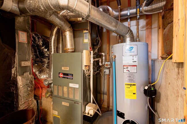 Building Photo - 46 Samuel Ln