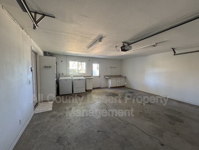 Building Photo - 73502 Sun Ln