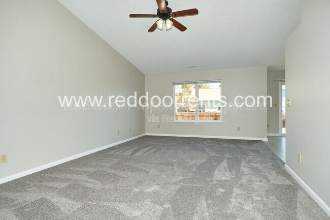 Building Photo - 1180 Dark Star Ct