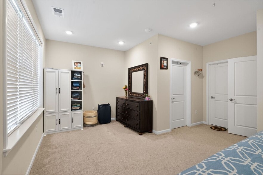 Building Photo - 507 Greenland Square