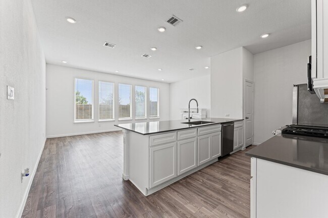 Building Photo - 5667 Foggy Vine Ct