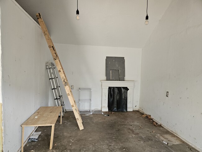 Building Photo - 3113 Drexel Ct