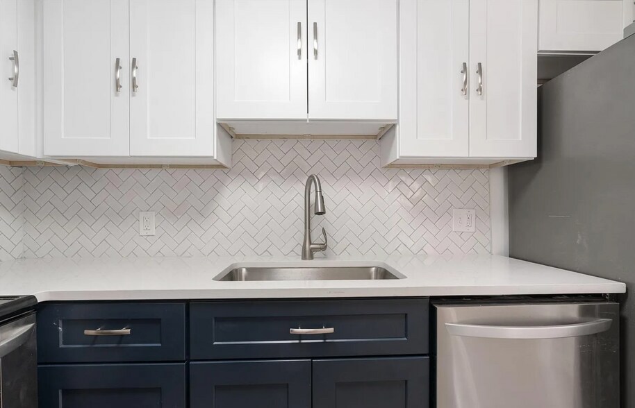 Building Photo - 9725 E Harvard Ave