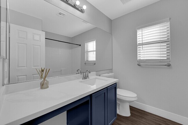 Building Photo - Charming 4-Bedroom Home in a Quiet Las Vegas Community!