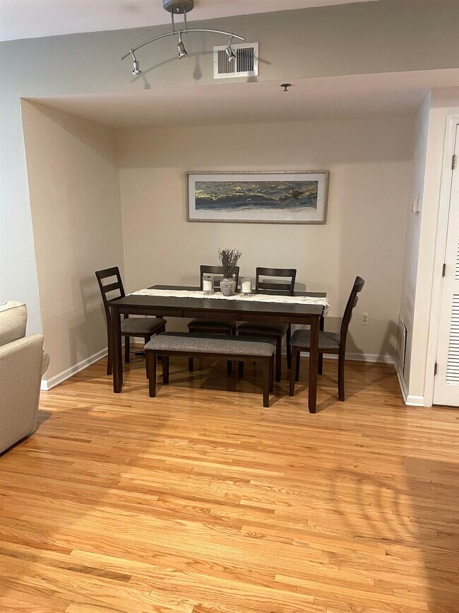 Building Photo - 81 Jefferson St