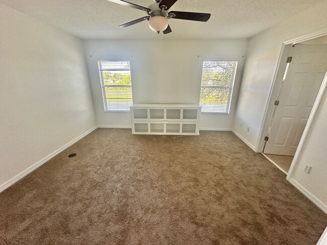 Building Photo - Orlando - 3 Bedroom, 2.5 Bathroom - $1,845.00
