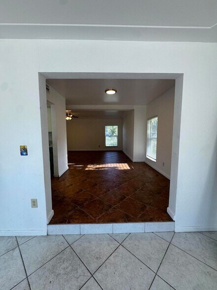 Building Photo - 7816 NW 70th Terrace
