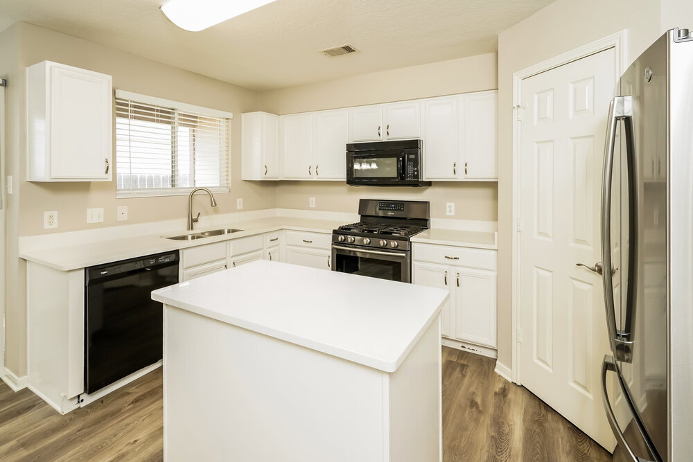 Building Photo - 16924 Tableland Trail