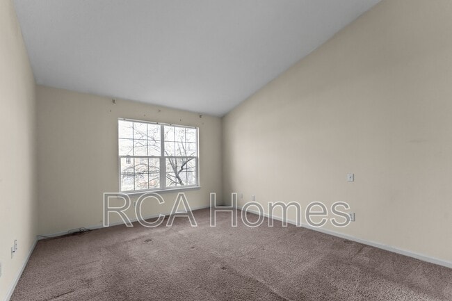 Building Photo - 45 Wisteria Way