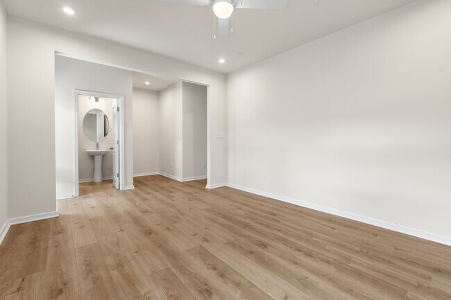 Building Photo - 2406 Ownby Ln