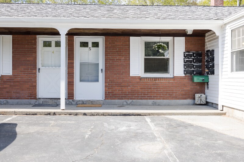Building Photo - 2350 Gold Star Hwy
