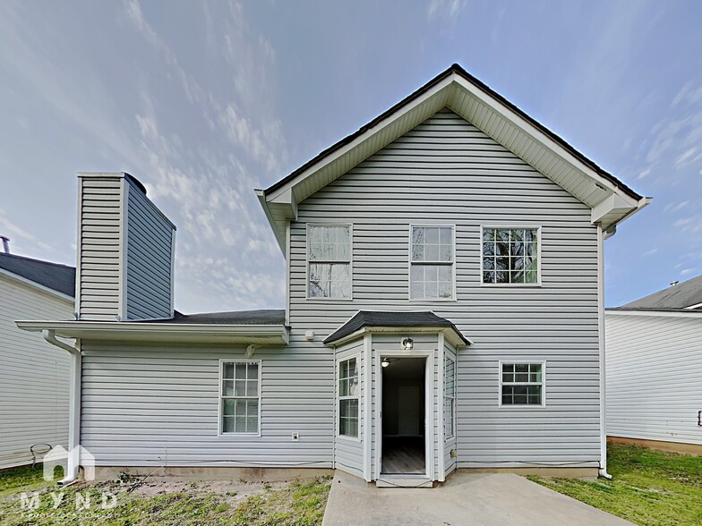 Building Photo - 2892 Two Lakes Cir