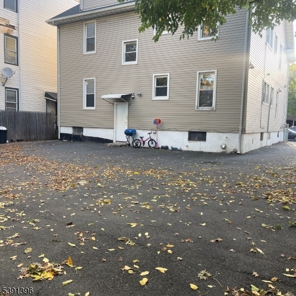 Building Photo - 23 Cleremont Ave