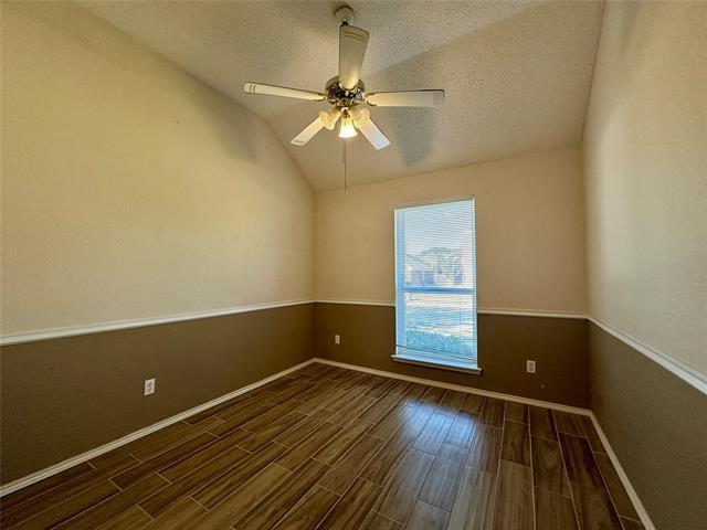 Building Photo - 7122 Deerfield Dr