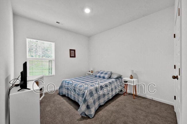 Building Photo - 9426 Doss Ferry Ln