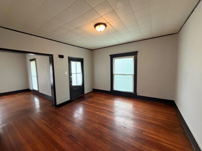 Building Photo - 1132 Gilbert-