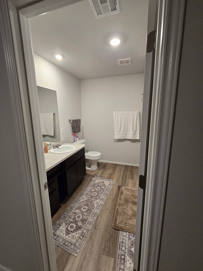 Building Photo - 1401 Madison Ave