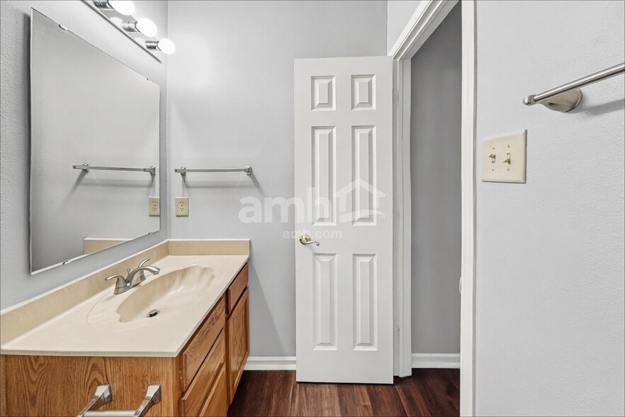 Building Photo - 2945 Sentiment Ln