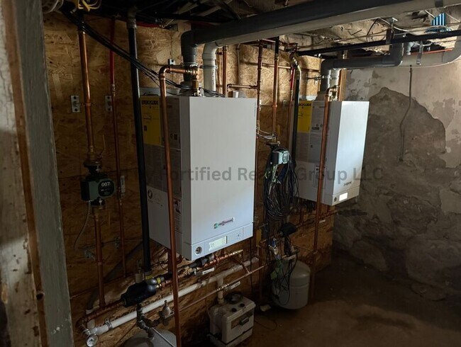 Building Photo - 41 Donnelly St