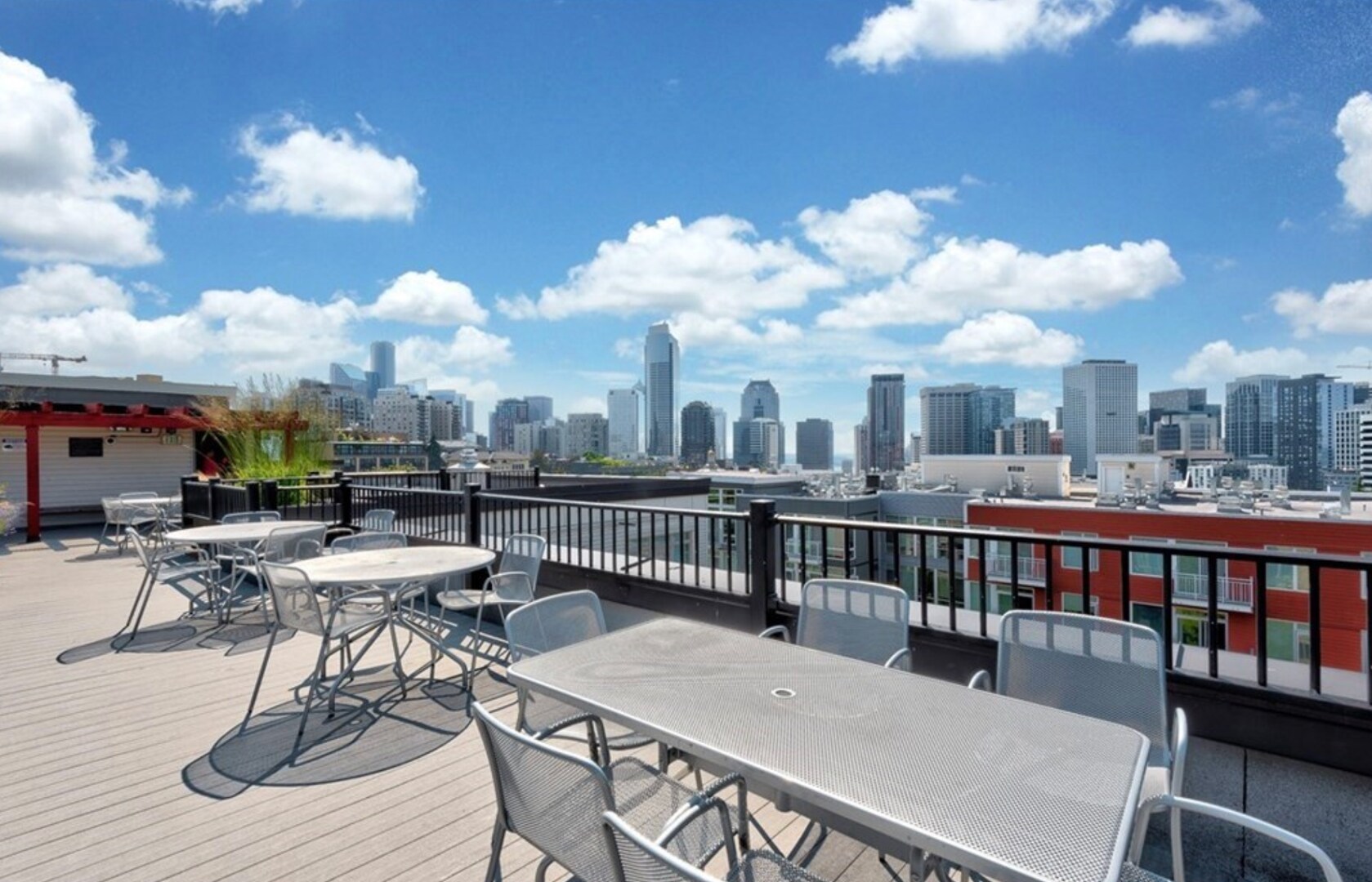 Building Photo - Renovated Studio in Capitol Hill with Rooftop City Views!!!!