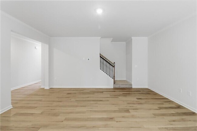 Building Photo - 56 Berryville Dr