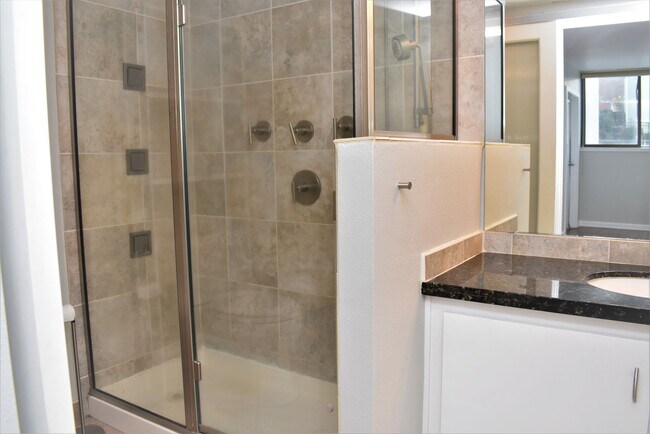 Building Photo - Stadium District Condo with Views of Comme...