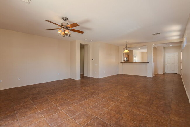 Building Photo - Great Rancho Sahuarita Home!!