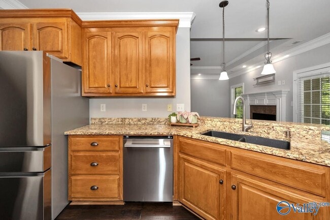 Building Photo - 108 Blackwood Dr NW
