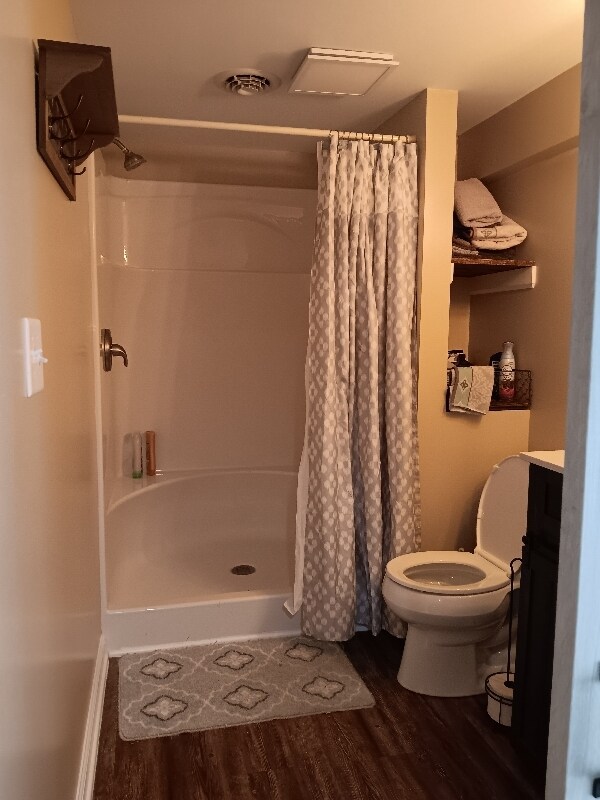 Building Photo - 5824 Pine Lake Dr