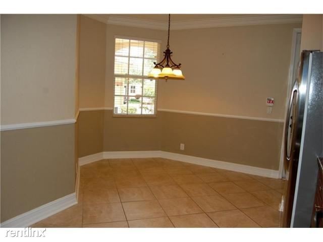 Building Photo - 16081 Poppyseed Cir