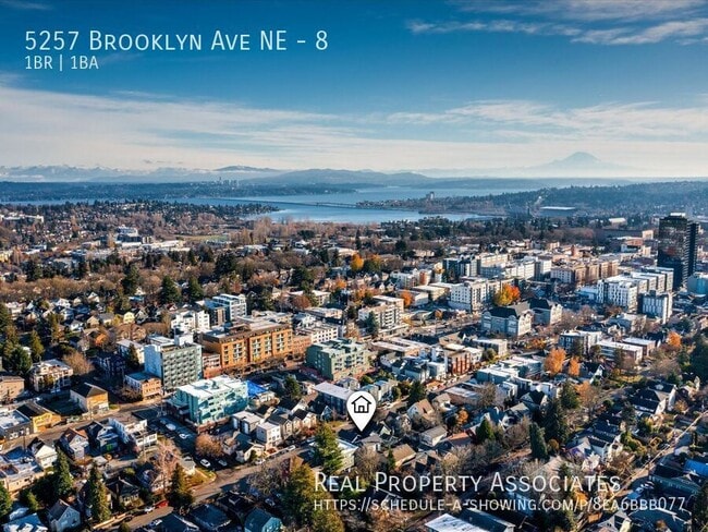 Building Photo - 5257 Brooklyn Ave NE